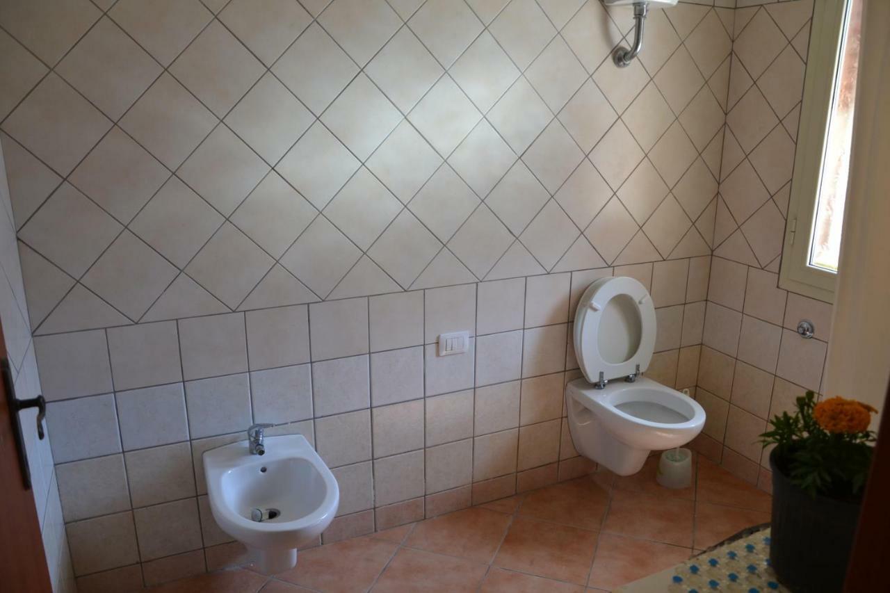 Shaka Apartment